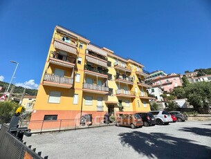 Appartamento in Affitto in Via Neghelli 179 a Alassio