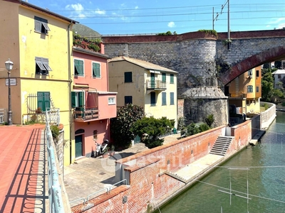 Appartamento in Affitto in Via Odoardo Ganduccio 10 a Genova