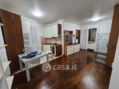 Appartamento in Affitto in Via Palmaria a La Spezia