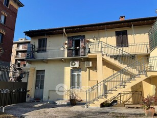 Appartamento in Affitto in Via Quintino Sella 1 a Moncalieri