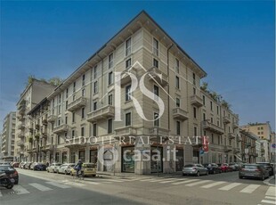 Appartamento in Affitto in Via San Gregorio 25 a Milano