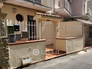 Appartamento in Affitto in Via Villa Giocosa 4 B a Palermo