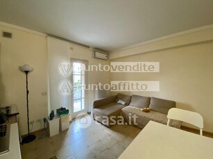 Appartamento in Affitto in Viale Castruccio Castracani 128 a Lucca
