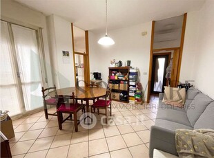 Appartamento in Affitto in Viale Giosuè Carducci 23 a Cesenatico
