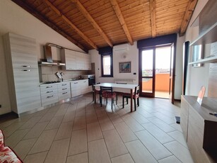 Appartamento in vendita a Bernareggio Monza Brianza