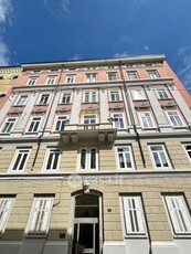 Appartamento in Vendita in Via Belpoggio 17 a Trieste