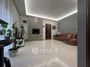 Appartamento in Vendita in Via Cagliari a Reggio Emilia