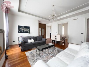 Appartamento in Vendita in Via Mazzini 44 a Trieste