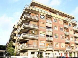 Appartamento in Via Mar Rosso, 219, Roma (RM)