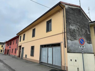 Appartamento in Via Marconi, 7, Mortara (PV)