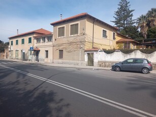 Appartamento indipendente in affitto a Messina Ganzirri/torre Faro