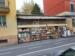 Attività commerciale in vendita a Bologna - Zona: Navile (Lame)