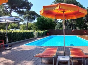 Casa a Marina Di Ravenna con barbecue, terrazza e piscina