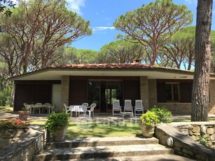 Casa Bi/Trifamiliare in Affitto in Roccamare a Castiglione della Pescaia