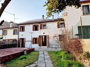 Casa Bi - Trifamiliare in Vendita a Badia Polesine Badia Polesine