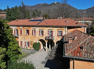 Casa in vendita in Varese, Italia