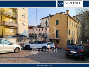 Garage/Posto auto in Affitto in Via Legione Gallieno a Vicenza