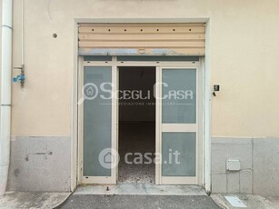 Garage/Posto auto in Affitto in Viale Leonardo da Vinci 276 a Palermo