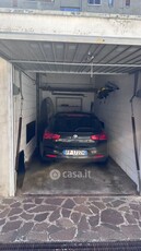 Garage/Posto auto in Affitto in Viale Lombardia 27 a Milano