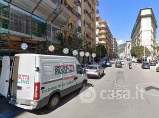 Negozio/Locale commerciale in Affitto in Corso Giuseppe Garibaldi 29 a Salerno