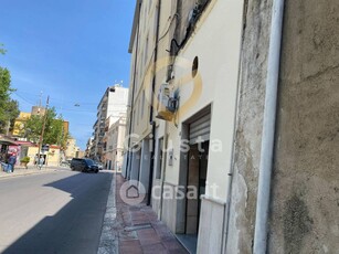 Negozio/Locale commerciale in Affitto in Via Bastioni Carlo V 1 a Brindisi