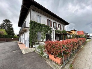 Palazzina commerciale in vendita a Castelletto Sopra Ticino