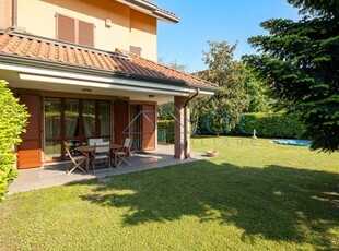Prestigiosa villa di 215 mq in vendita, Via 1 Maggio, 2, Segrate, Milano, Lombardia