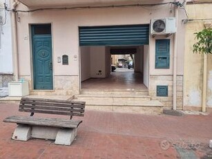 Ref. 1812958LOCALE COMMERCIALE SU CORSO PRINCIPALE