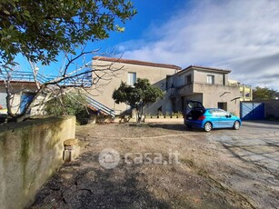 Rustico/Casale in Affitto in Via Santa Maria della Consolazione a Maddaloni