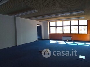 Ufficio in Affitto in a Udine