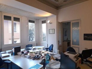 Ufficio in Affitto in Via Giuseppe Macaggi a Genova