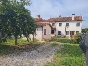 Villa a schiera in via croce di pietra - Noventa Vicentina