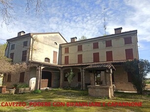 Villa bifamiliare in vendita a Cavezzo Modena