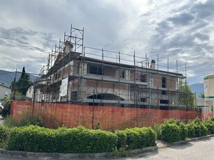 Villa bifamiliare in vendita a Foligno Perugia