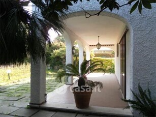Villa in Affitto in Via Armando Diaz a Santa Marinella