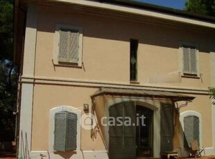 Villa in Vendita in Via Covignano a Rimini