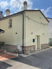 Villetta a schiera in Vendita in Via Emilia Vecchia 85 a Rimini