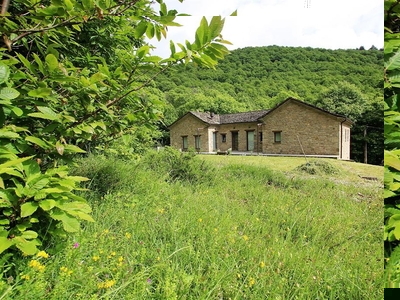 Casa indipendente con giardino in localit? monte pelato, Borgo Val di Taro