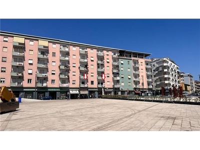 Appartamento in Piazza Bilotti, Snc, Cosenza (CS)