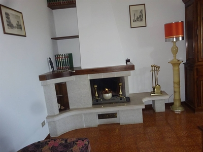 Villa bifamiliare in vendita a Arezzo Puliciano