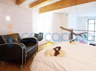 Appartamento Bilocale in ottime condizioni, in vendita in Via Santa Cecilia, Milano