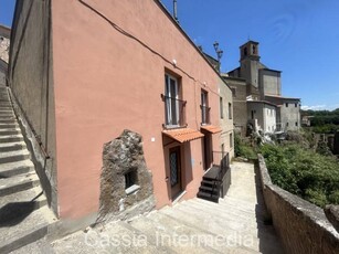 Appartamento in Vendita a Castel Sant'Elia