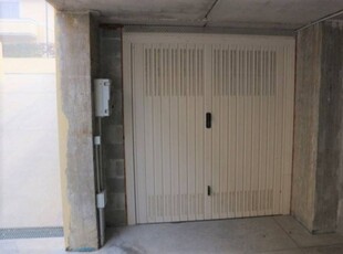 Box - Garage - Posto Auto in Vendita a Foligno