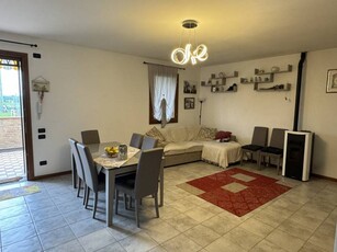 Casa Bi - Trifamiliare in Vendita a Piacenza d'Adige