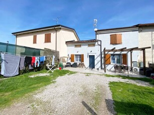 Casa Bi - Trifamiliare in Vendita a San Felice sul Panaro Pavignane