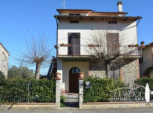 Casa indipendente in Vendita a Castiglione del Lago Sanfatucchio