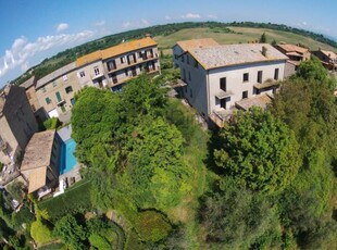 Casa indipendente in Vendita a Porano Porano - Centro