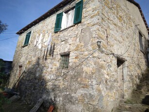 Casa indipendente in Vendita a Rapallo Santa Maria del Campo