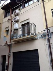 Casa semi indipendente in vendita in Via Caldiero, Alcamo