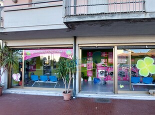 Negozio / Locale in vendita a Viareggio